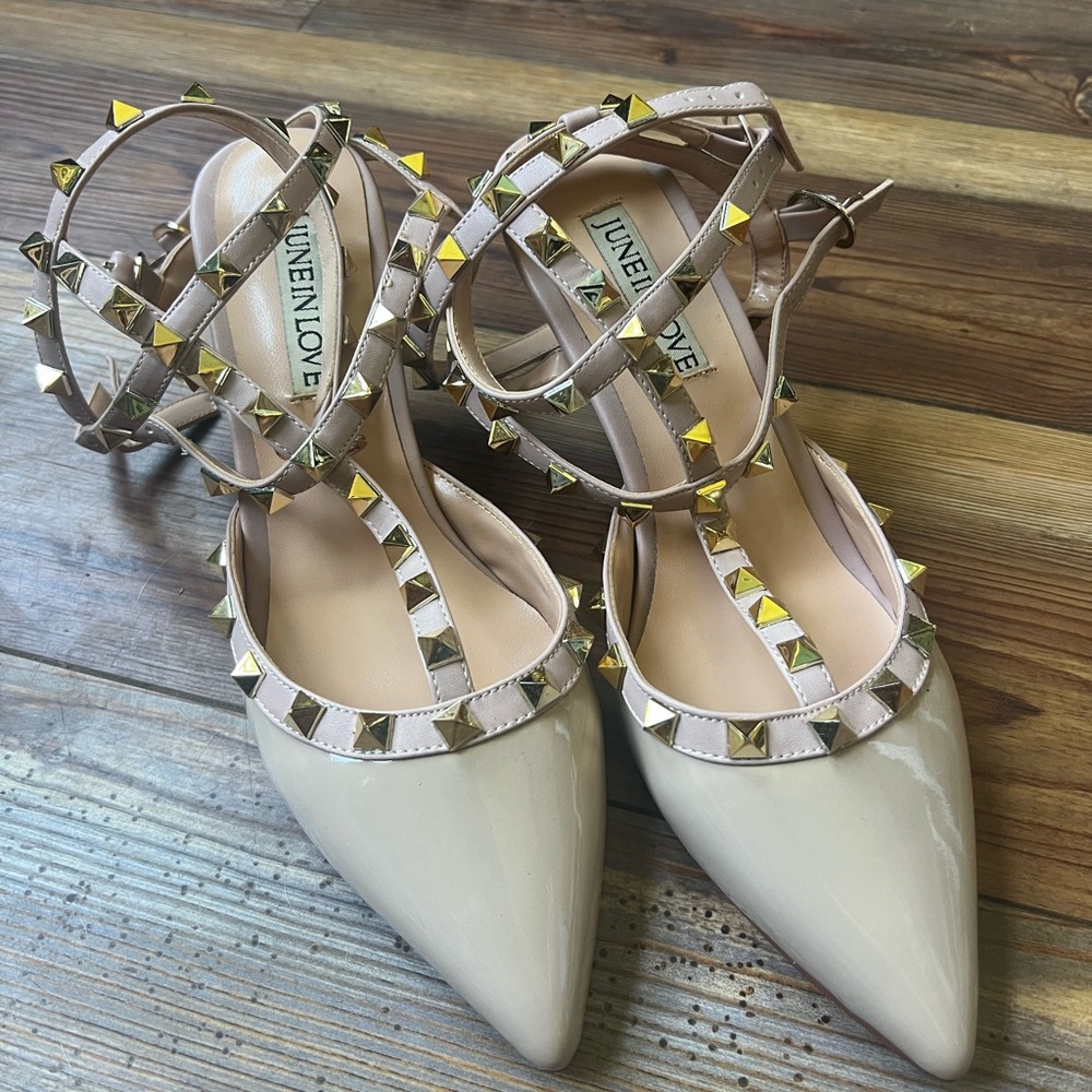 June In Love Nude Rhinestone Strappy Heels Womens Size 6 Pumps Office Wear